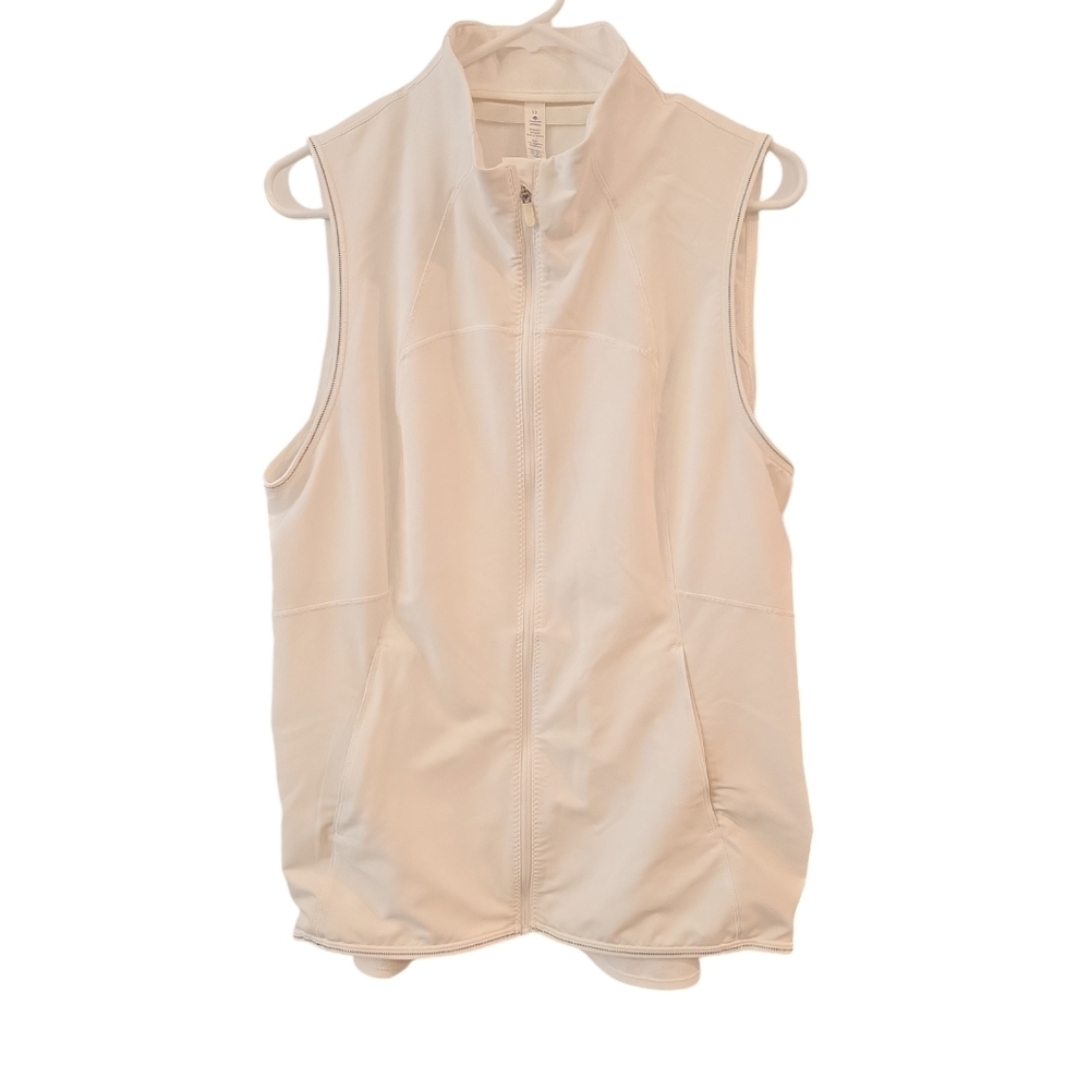 LULULEMON HILL AND VALLEY VEST. SIZE 12.